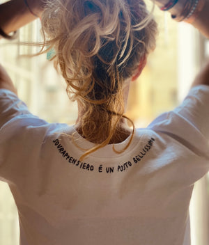 T shirt hotsell ricamate a mano