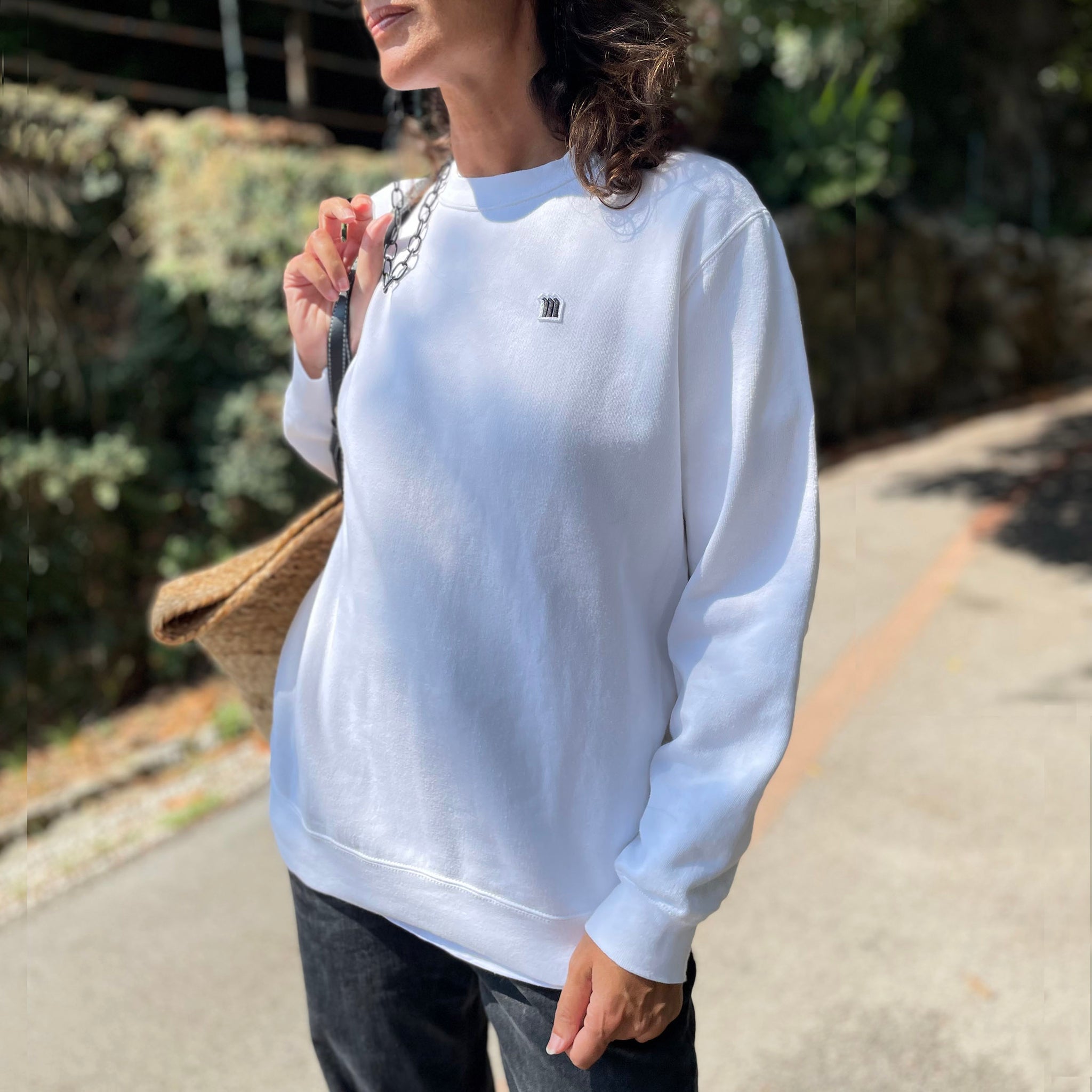 NON ORA / felpa ricamata a mano unisex + cartolina