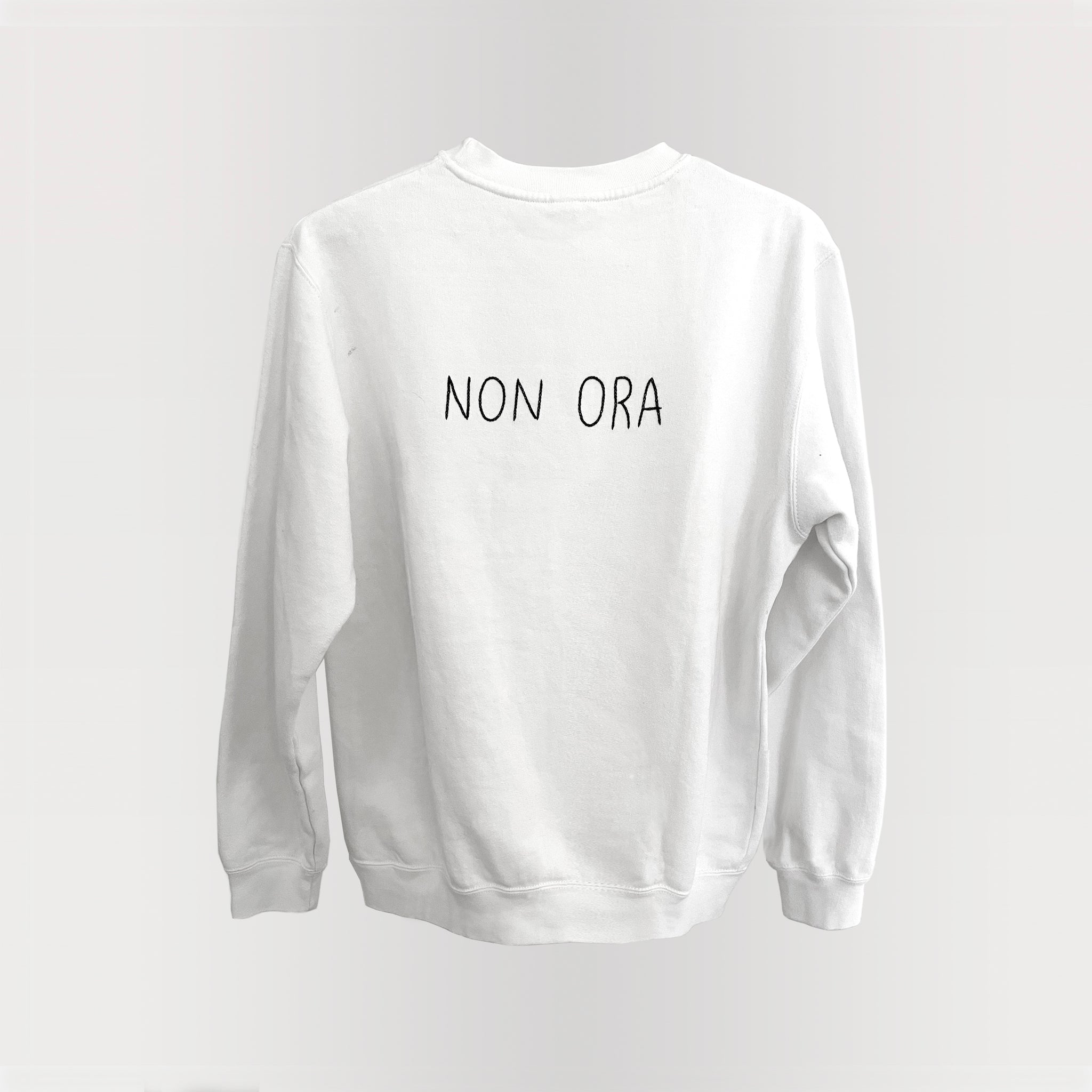 NON ORA / felpa ricamata a mano unisex + cartolina